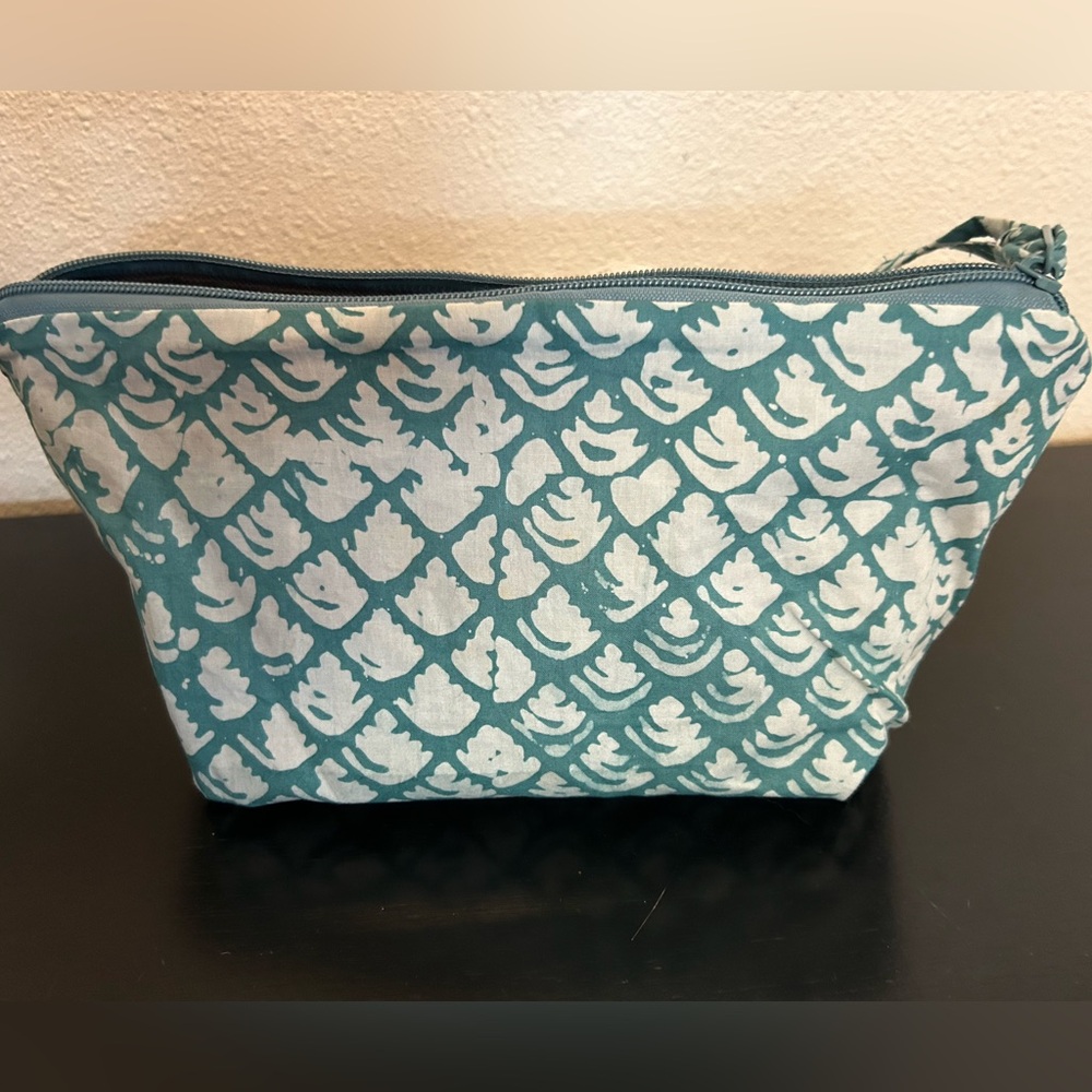 Queen‎ Alaffia African Handmade Batik Boho Makeup/Cosmetic Bag NWOT